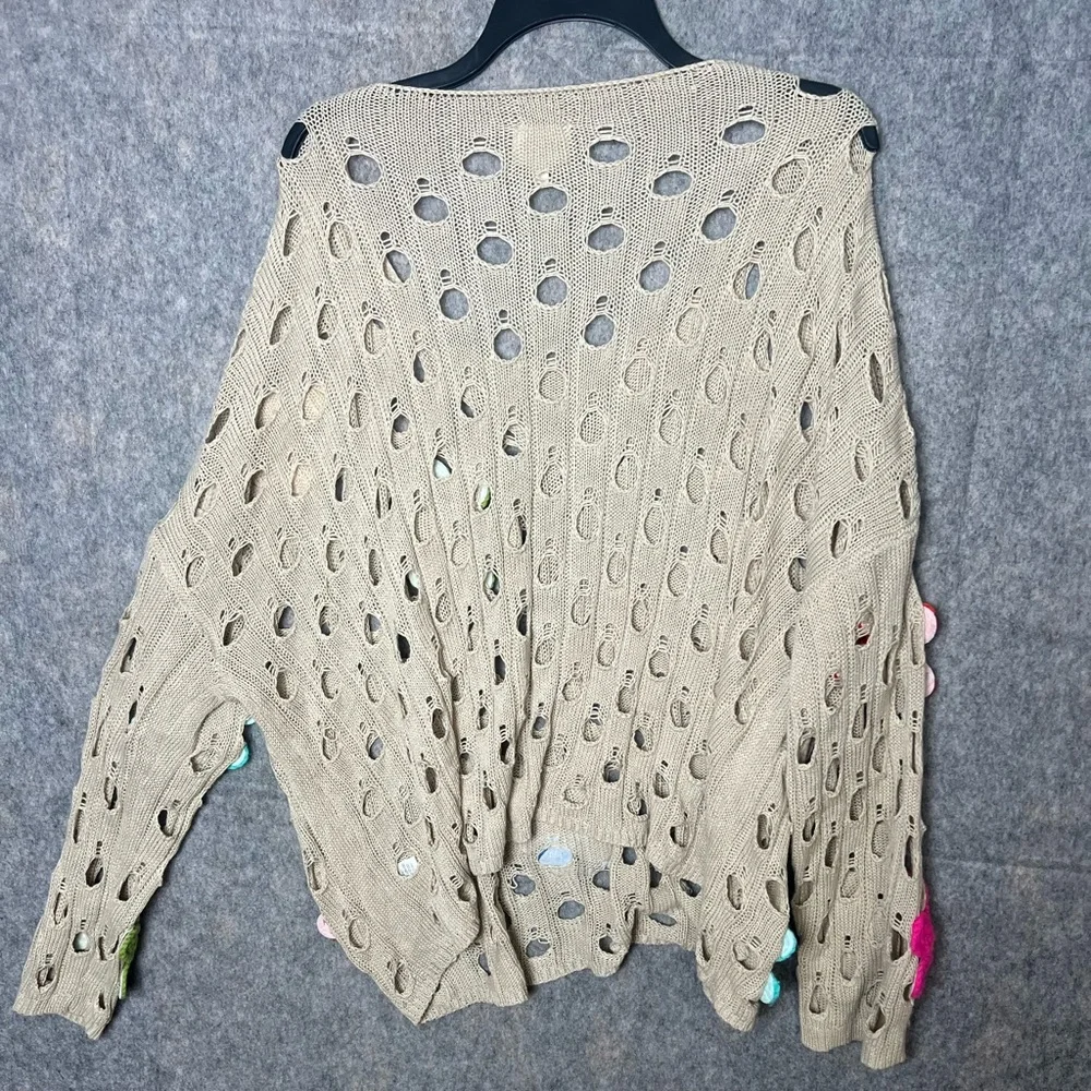 BiBi Woman Size Small‎ Boho Perforated floral appliqued oversize Sweater oatmeal - Picture 4 of 7